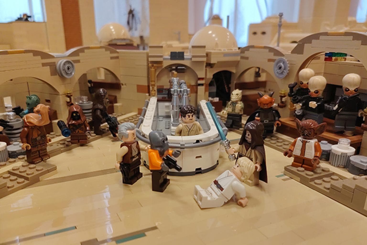 KOCKASHOW â LEGO RAJONGĂKNAK INTERAKTĂV KIĂLLĂTĂS ĂS JĂTSZĂHĂZ